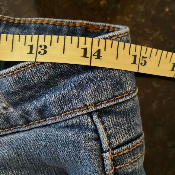 Highly Distressed *Machine* Jeans Sz9 - Picture 4 of 5